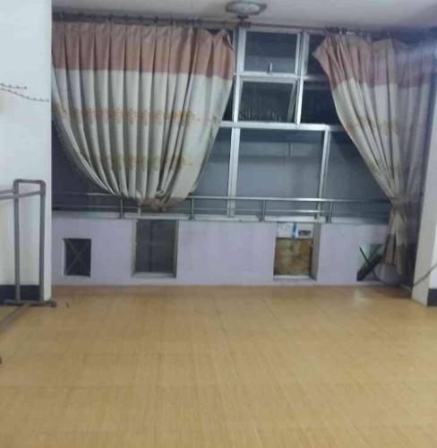 Cho thuê phòng hẽm 253 hà tôn quyền quận 11 dt 10m2 - 25m2 giá 2 triệu - 3 triệu
