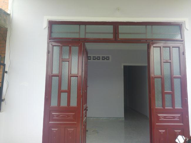 Bán căn nhà 3 phòng ngủ,dt 125m2.đường 6m. gần ngã 3 thái lan giá 580 triệu