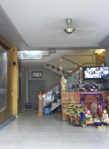 Bán nhà mặt đường Hoàng Minh Thỏa 42m2, 5 tầng, hướng Đông Nam, Nghĩa Xá, Lê Chân