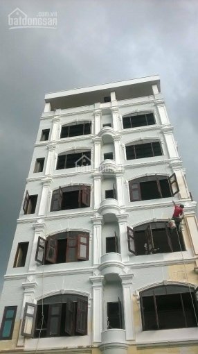 Văn phòng ngay sân bay quốc tế Tân Sơn Nhất, thuận tiện đi lại, mặt tiền đường Phan Đình ...