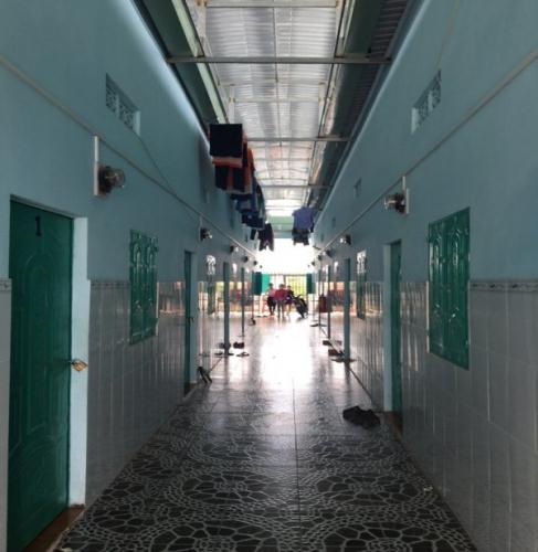 Cần tiền nhập lô đồ gỗ nước ngoài sang gấp 300m2 (12x25m) đất và 2 dãy trọ đang kd ngay kh