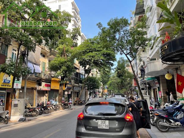 Bán nhà mặt phố Hàng Trống, quận Hoàn Kiếm, kinh doanh khủng, 535m2, giá chỉ 265 tỷ