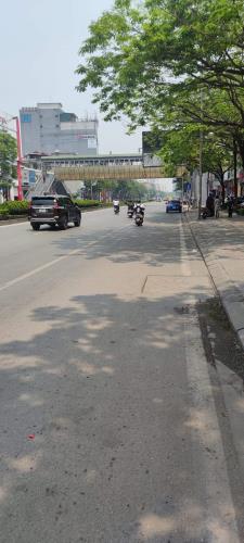 Bán nhà măt phố Nguyễn Văn Cừ - Long Biên .Kinh Doanh, vỉa hè rộng