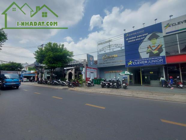 Bán mặt bằng kinh doanh Nguyễn Văn Quá, vị trí đẹp, diện tích lớn giá mềm - 1