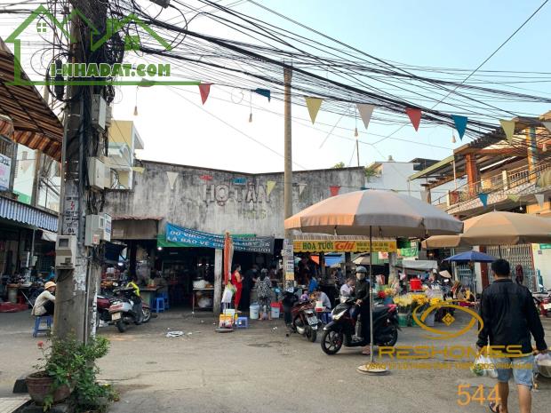 Bán nhà phường Tân Tiến gần ngay chợ, đường nội bộ xe hơi; 120m2 ngang 5m giá chỉ 4,15 tỷ - 5