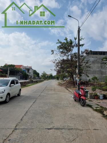 Bán nhanh nhà 3 tầng trung tâm Uông Bí Quảng Ninh giá chỉ 2.3 tỉ - 2