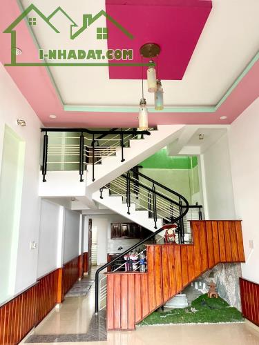 Bán nhà 3 tầng mặt tiền Kinh Nhơn - KQH Bàu Vá