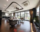 Cho thuê căn hộ dịch vụ 02 phòng ngủ tại Đặng Thai Mai - DT: 165m2 - View Hồ