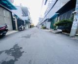 Mặt tiền đường, gần chợ Bà Hoa, ô tô ngủ nhà, 60m2, 5 tầng BTCT, vuông đẹp, giá 8 tỷ hơn.