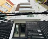 Bán nhà 68m2 Thái Thịnh oto đỗ cách nhà 5m. Nhà mới xây phong cách hiện đại kính chạm trần