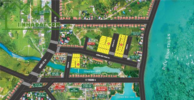 Cần bán gấp 2 lô đất sát biển Tuy Phong, đường quy hoạch 29m full thổ cư, giá chỉ 6tr/m2 - 4