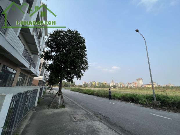 Shophouse 4 tầng view chung cư giá 4,x tỷ chỉ có tại Centa Diamond Vsip sát Long Biên Ninh - 3