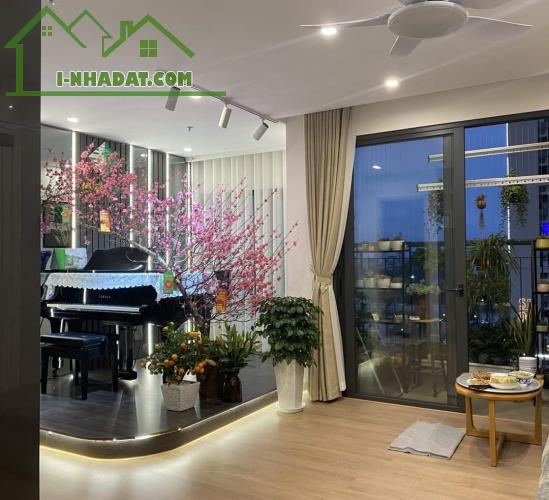 Bán gấp căn hộ Vinhomes Smart City full nội thất sịn sò. GS-1n1+1- 43m - 2,3 tỷ bao phí. L