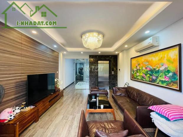 bán gấp căn nhà tại Phố Nghĩa Tân Hoàng Quốc Việt Cầu Giấy  dt 65 m2 giá Thỏa Thuận
