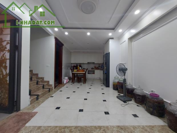 Cần bán gấp nhà riêng Khương Trung, Thanh Xuân, 50.5 m2, 5 tầng, Mt 4,5 m. Gần ô tô ở ngay - 2