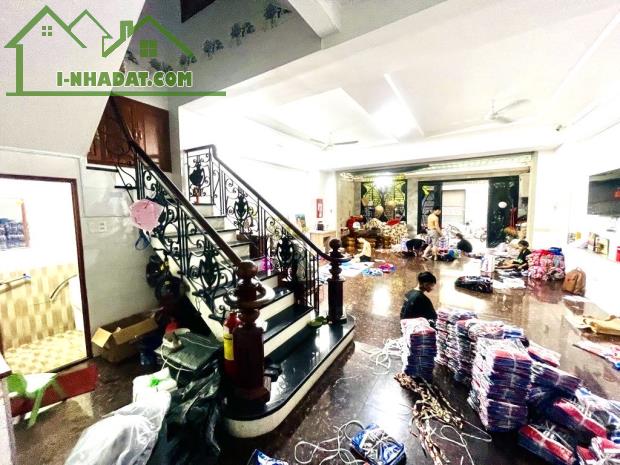 Huỳnh Văn Bánh,Phú Nhuận,cho thuê 50tr/th,HXH ngủ nhà, ngang lớn 8m,4 tầng,92M2,12.9 TỶ