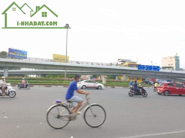 Bán 209m2 đất quận Phú Nhuận TPHCM hẻm ô tô –gần mặt tiền–ngộp bank chỉ 136 triệu/m2
