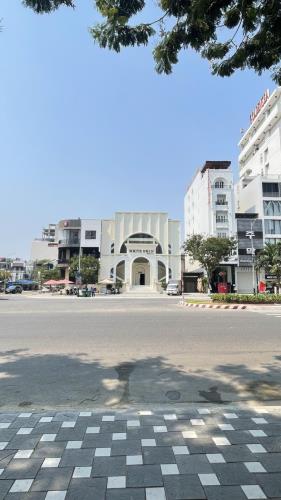 Cần bán lô đât mặt tiền đường Phạm Văn Đồng, Sơn Trà, 127m2, giá chỉ 29 tỷ - 2