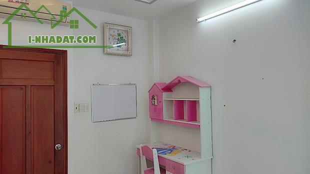 Phòng lạnh, nội thất có ban công, cạnh công viên Aeon Tân Phú, 3tr - 3
