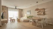 Nhà ở xã hội 63 m2 đẹp bất ngờ nhờ tông màu "quốc dân" vạn người mê