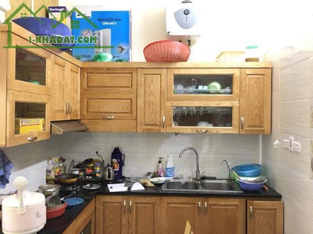 Cần bán gấp nhà 50m2 phố Nguyễn Đức Cảnh, ô tô phi qua, kinh doanh sầm uất, LH: 0963520025 - 2