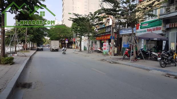 Bán Nhà Lô Góc 40m2 Đường Khương Đình Kéo Dài, Ôtô Đi Qua, Kinh Doanh Khủng, Giá 2,9 Tỷ