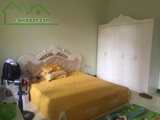 Bán nhà như bán đất, nhà 3 tầng 4pn, đẹp thoáng 42m2 mt 6.8m, đội cấn, ba đình, giá 2.68 t - 7