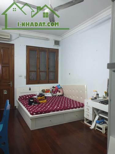 Cần bán nhà Kinh doanh mặt phố Đông Các, quận Đống Đa, 48m2, giá chỉ 12 tỷ, LH: 0963520025 - 2