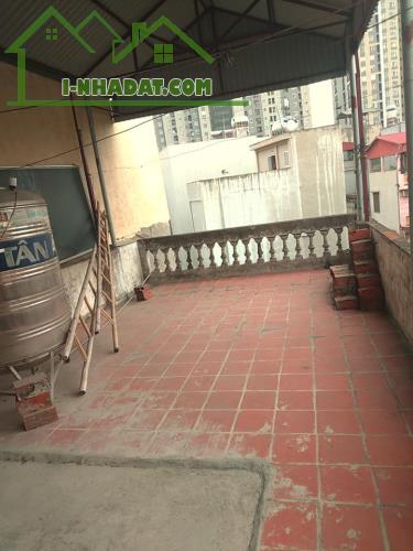 Bán nhà mặt ngõ 559 Kim Ngưu, 45m2, ngõ to Ôtô tránh, Vỉa hè, Kinh doanh, Giá chỉ 4,8 tỷ