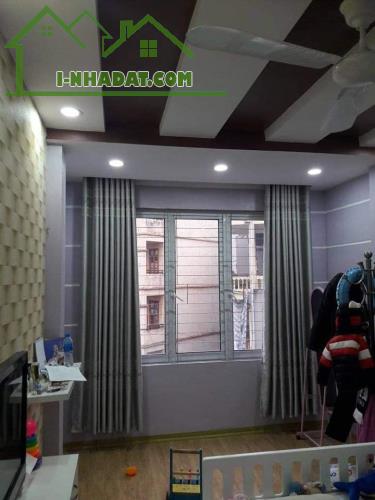 Bán nhà mặt đường Gốc Đề mới, 41m2, Ôtô tránh, Vỉa hè, Kinh doanh sầm uất, Giá 4,6 tỷ