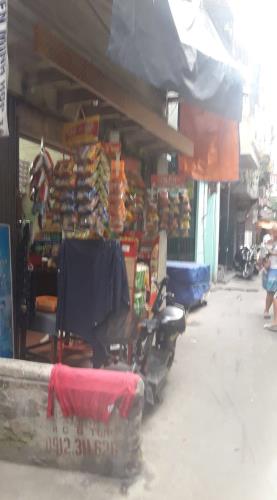 Kinh doanh tạp hóa Bạch Mai, 40, 4T, MT3,8m, 5 tỷ vị trí đẹp