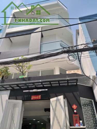 Hot Hot, trung tâm Quân 10,nhà đẹp ở ngay, 80M2, chỉ 11.5 tỷ