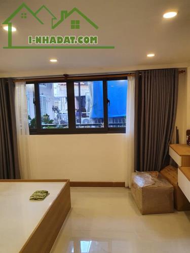 Chủ cần bán gấp, hẻm xe hơi Tô Hiến Thành 120m2 4 tầng mới tinh chỉ 5.65 tỉ - 2
