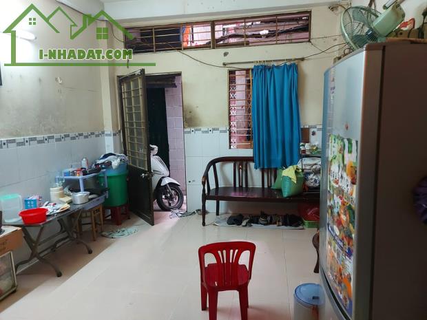 Phú Nhuận, 3 lầu, 60m2 chỉ 2,8 tỷ rẻ nhất Phú Nhuận. - 2