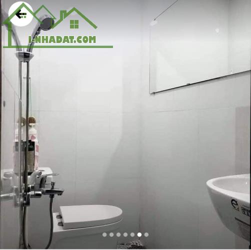 Hẻm xe tải Quận 10, đường CMT8 nhà mới ở ngay, 3 tầng giá chỉ 3.6 tỉ - 1
