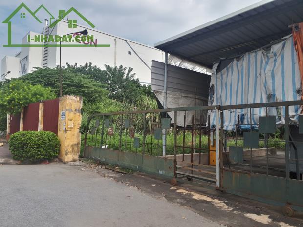 Lô đất siêu Hot mặt phố Cổ Linh, DT330m2, MT14m, Hàng xóm Aeon Mall.