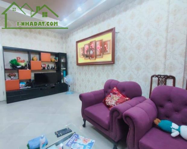 Vị trí Đẹp Nhất, Mặt phố Nguyễn Văn Cừ, DT70m2, Kinh Doanh Đỉnh cao. - 1