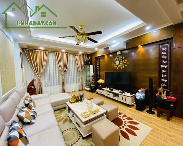 Bán nhà mặt ngõ Cầu Giấy 60m2 x 5T x 5m, KD- Ô TO, GIÁ 12 TỶ