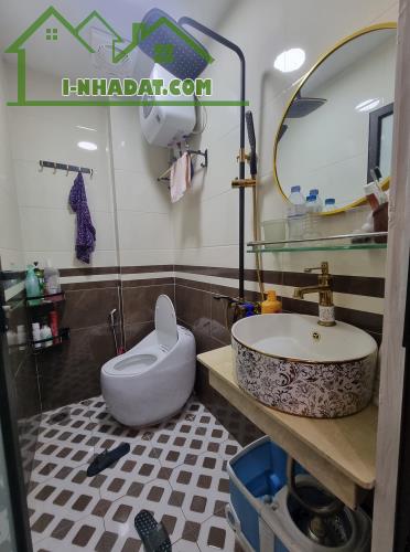 Chính chủ bán nhà Cầu Giấy giao Nguyễn Phong Sắc 55m2,mặt tiền 5m,Vỉa hè- KD tuỳ ý 12,5 tỷ