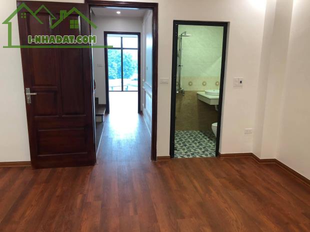 Bán nhà ngõ 41 Thái Hà, diện tích 60m x 6 tầng, mặt tiền 4m, giá 14,5 tỷ - 1