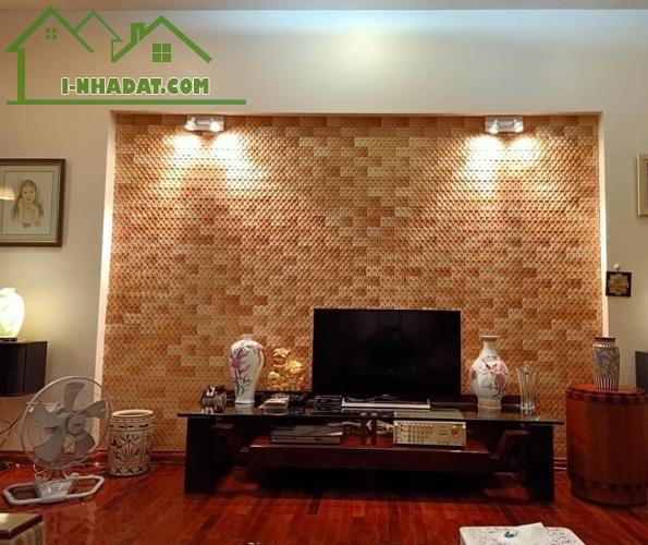 Bán nhà phố Bà Triệu, quận Hà Đông, Kinh doanh đỉnh, 115m2, 5 tầng nhỉnh 12 tỷ.