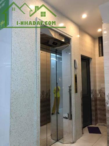 Bán nhà Cầu Giấy 70m2,Vỉa hè-Mặt tiền to-KD khủng đa ngành-Thang máy 15,9 tỷ