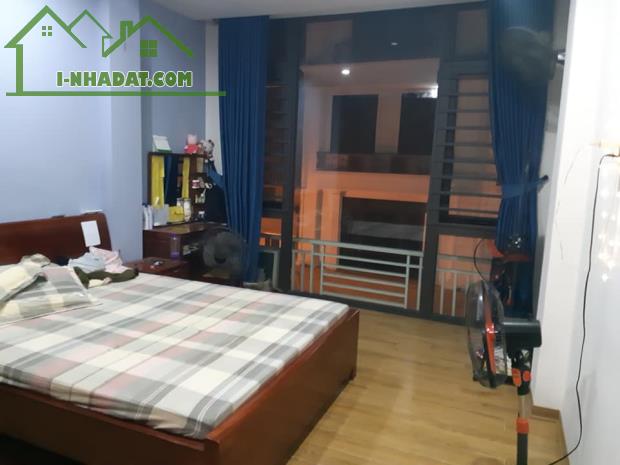 Chung cư cho thuê giữ tiền ở Nguyễn Khang, Cầu Giấy, 13.3 tỉ thu nét 50tr/tháng. - 2