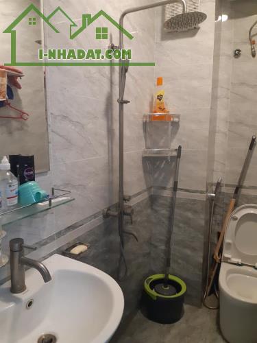Chung cư cho thuê giữ tiền ở Nguyễn Khang, Cầu Giấy, 13.3 tỉ thu nét 50tr/tháng.
