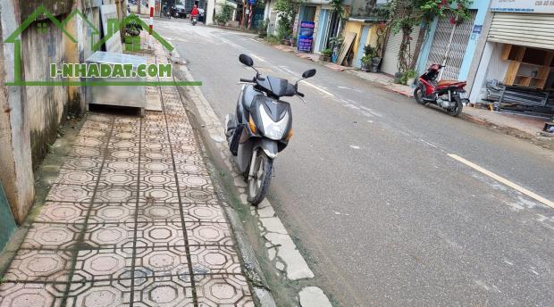 PHÂN LÔ - NGÕ THÔNG CHIA Ô BÀN CỜ -  Ô TÔ TRÁNH 68M, C4, MT 4,2M, 8,8 TỶ.