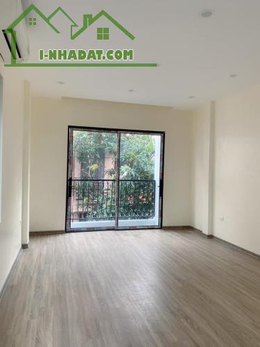 Bán Nhà PL Mặt ngõ ô tô tránh phố Phạm Tuấn Tài 50m 6T 6PN, Giá 12 tỷ 2. LH 0349157982.