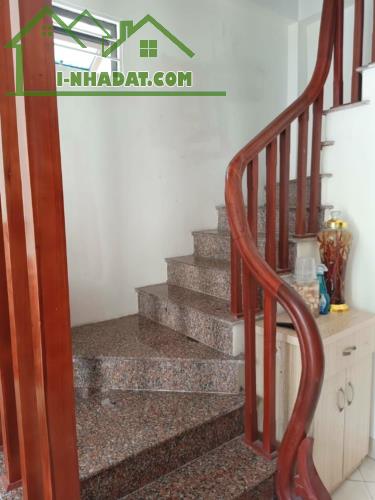 Chính chủ cần bán nhà phố Hoa Lâm- Việt Hưng.DT 36,5m2.Lô góc, 5 Tầng - 1