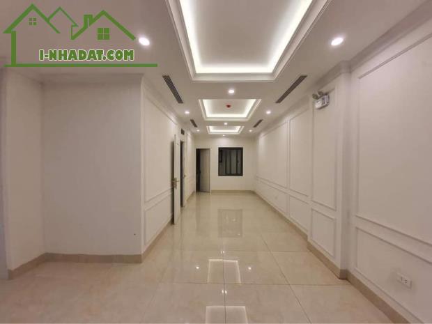 Nhà bán Trần Duy Hưng 111/126T2 8 tầng mặt tiền 5.4m chỉ 32 tỷ trung tâm Cầu Giấy