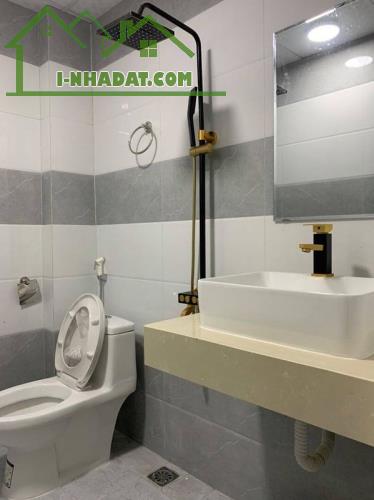 Nhà Đẹp ở ngay Kim Ngưu - Quận Hai Bà Trưng , DT 46m , 5 tầng , mt 4m , giá 5 tỷ - 2