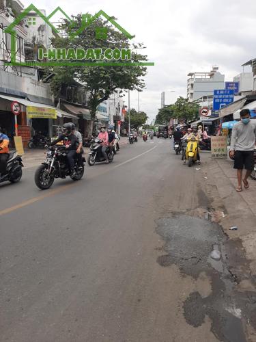 Cần bán MT Kinh doanh sầm uất Nơ Trang Long. Lê Quang Định. P12